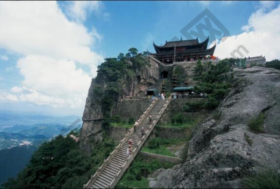 旅游板块股票龙头一览，旅游板块股票现状分析