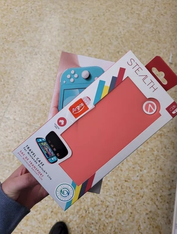 英国零售商系统出现故障：任天堂 Switch Lite 免费买