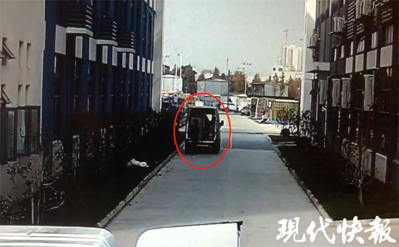 送货员狂偷34件大家电，房间都被塞满了