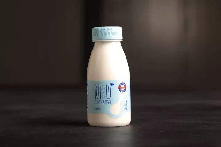 酸奶什么时候喝   好 你喝酸奶还舔奶盖不？