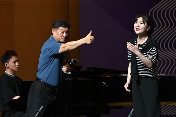    三届深圳声乐季推出大师课 践行为“文化自信”筑梦腾飞