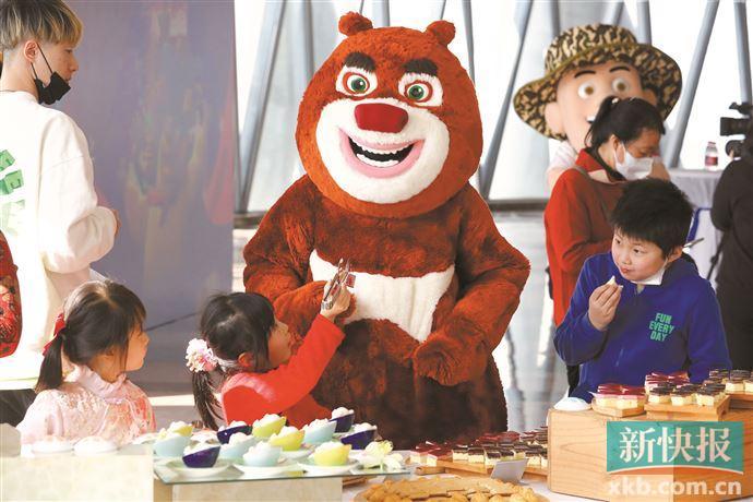 《熊出没·重返地球》“熊强组合”陪伴观众开启新的一年