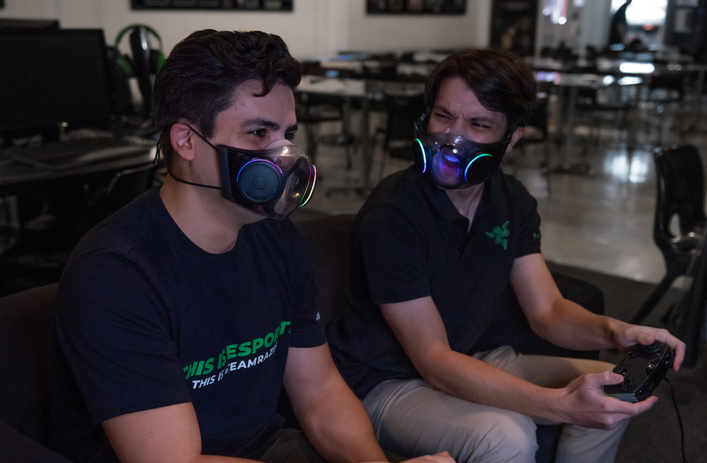 雷蛇 RGB 口罩定名 Razer Zephyr，外观设计改进