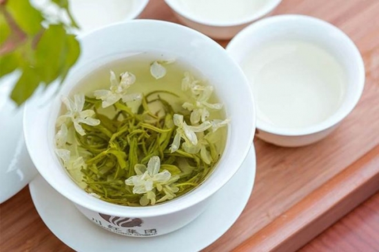 春天饮茶就需要那样喝 缓解疲劳又散寒