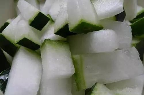 “夏天   一瓜”竟然它！降低血脂，护心血管