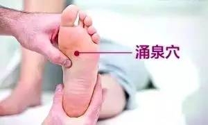 高温天气，这4件事会耗干你的气血，尤其是   三件！