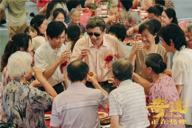 幕后|易烊千玺的电影“奇迹”,少不了他!