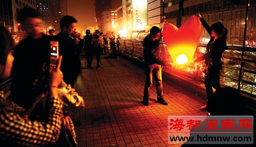 2012年情人节 泉州市区126对新人登记结婚