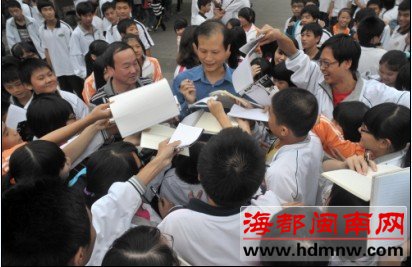 初中参赛作文写得太好 被老师怀疑是抄袭的