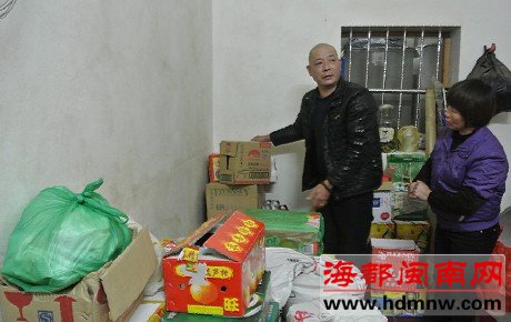 南安一村民称5万现金藏纸箱 被当废纸卖10元