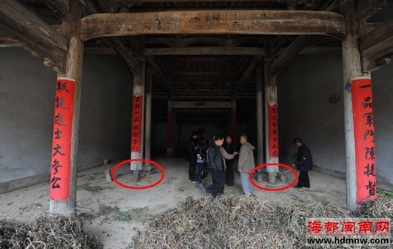 飞镖毒死看家狗 盗走惠安500年祠堂两柱础