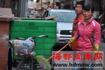 暖暖的冬衣 今天送给环卫工